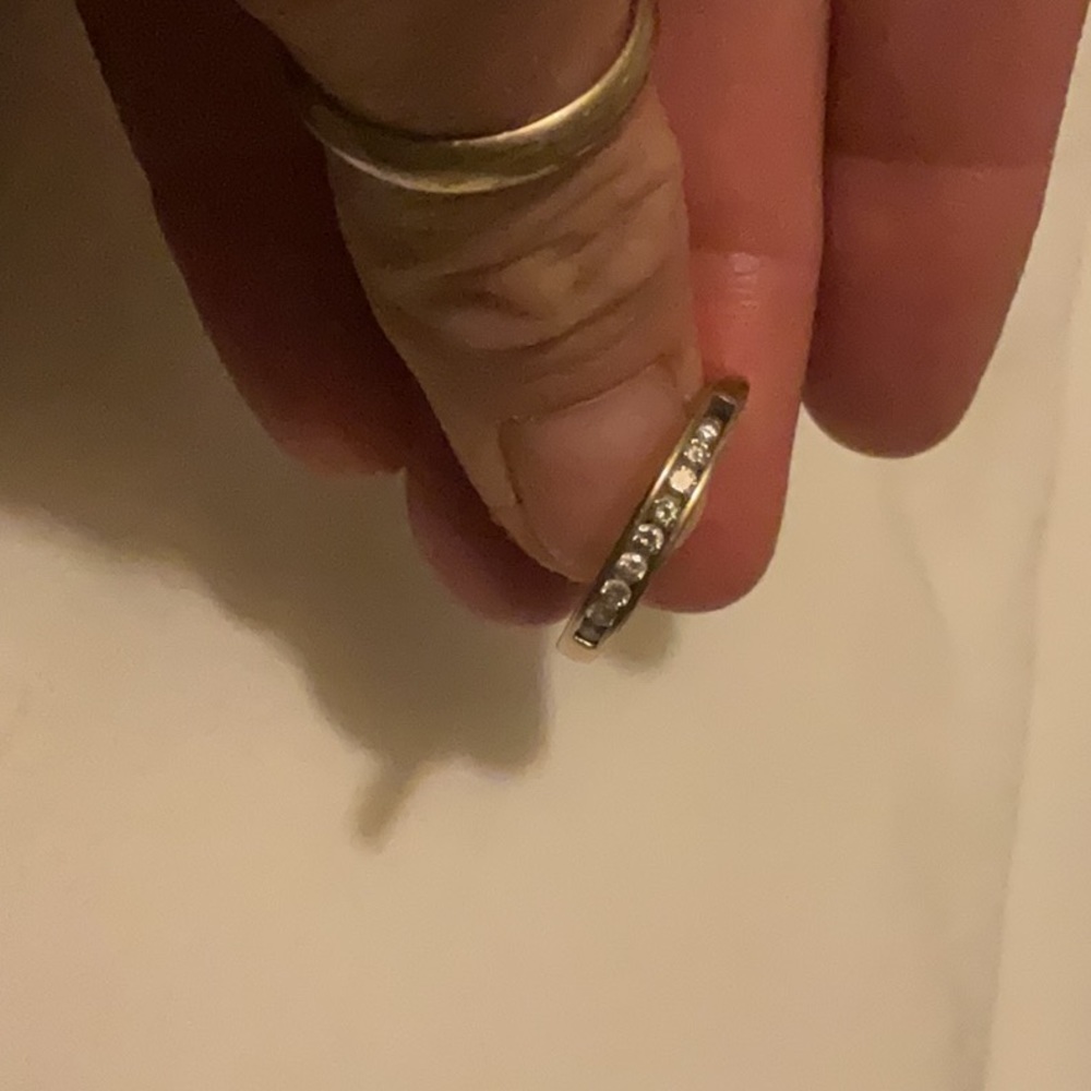 14K Vintage Gold Diamond Band